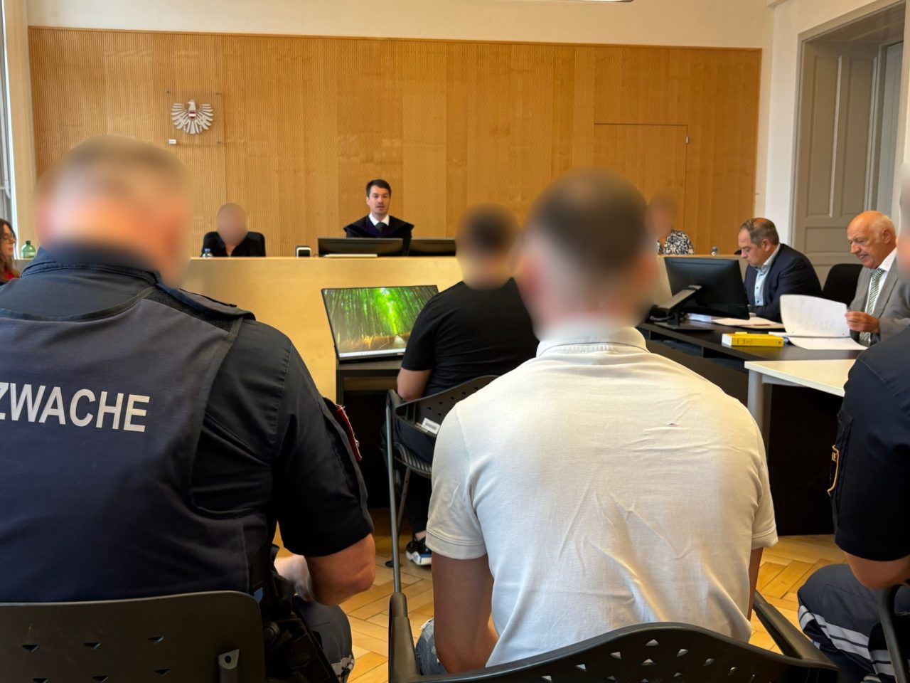 150.000 Euro teure Waren: Gericht hinterfragt Hochzeitsgeschichte