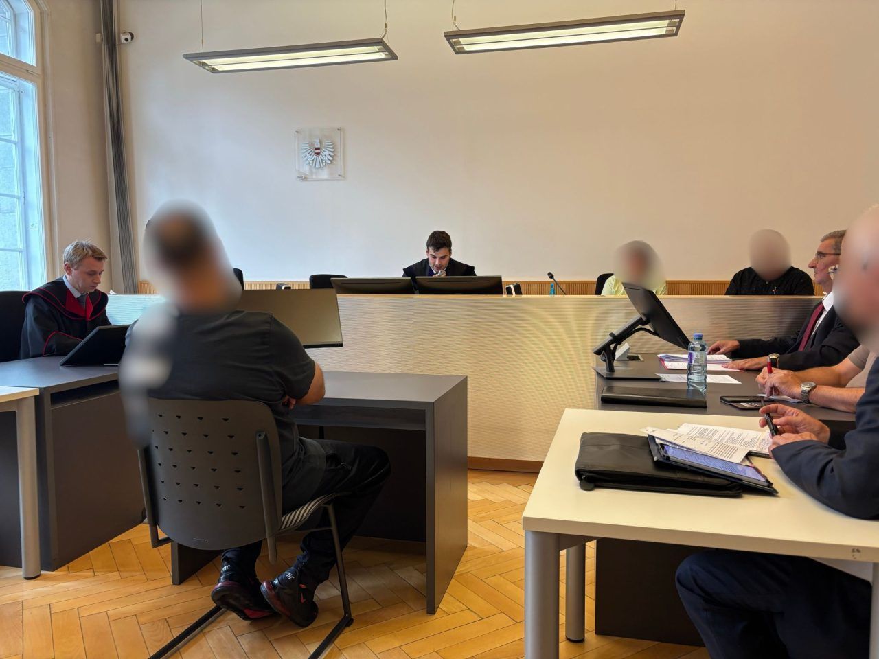 Raubprozess: Schuldner um Geld gebeten und andere Ungereimtheiten