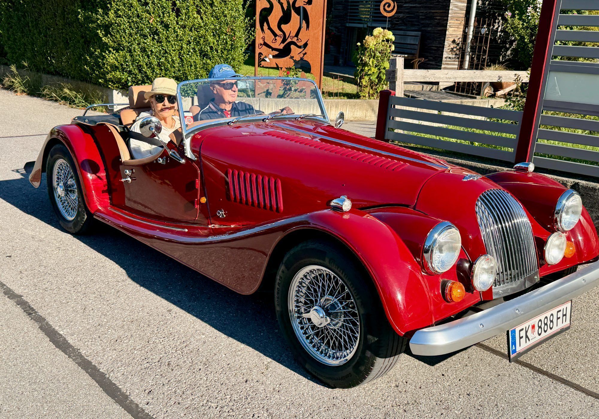 Erika und Wolfgang Raich im Morgan