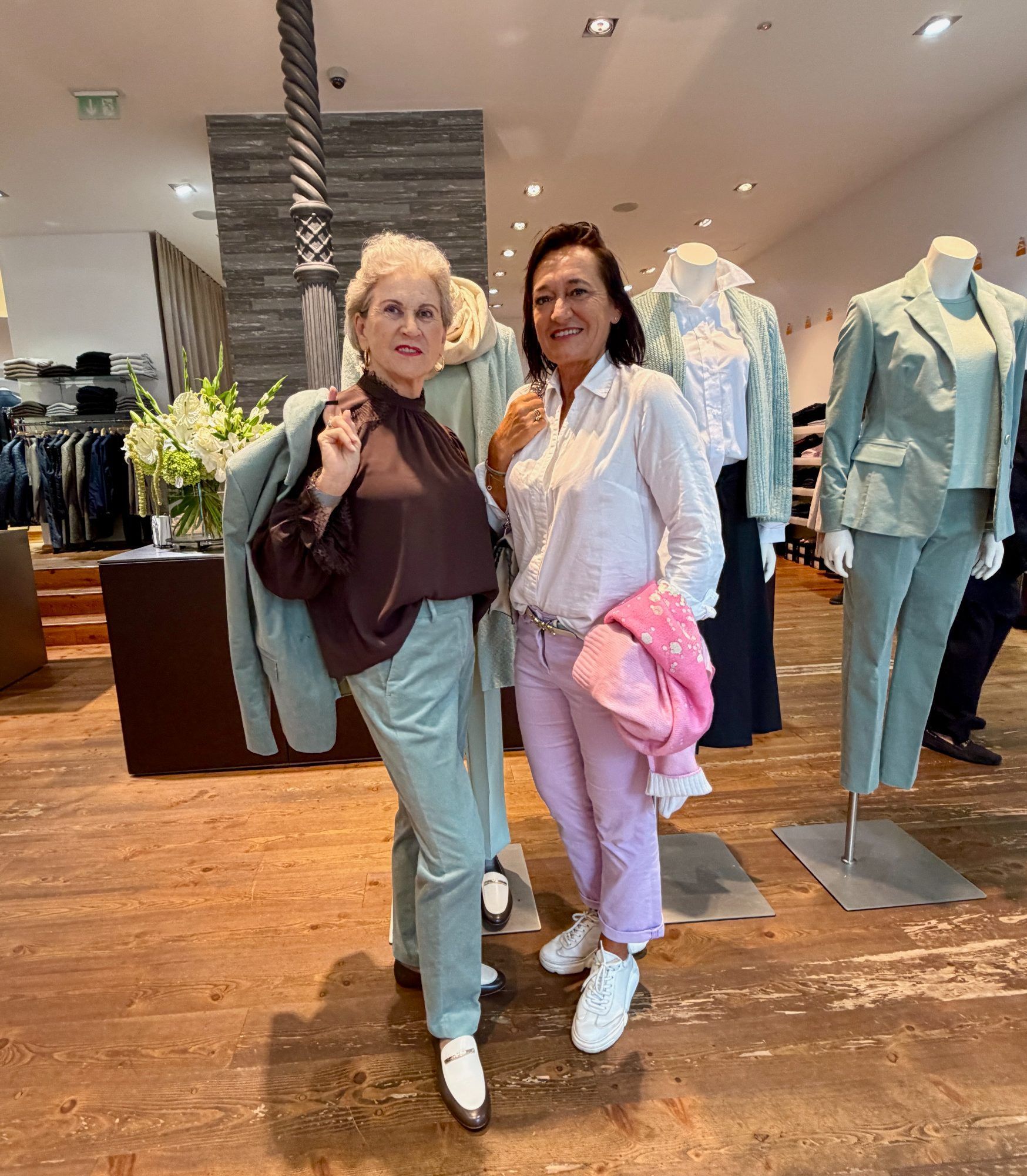 Maria Ellensohn-Schmid und Patricia Rümmele