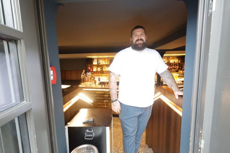 Dornbirner Cocktailbar mit einzigartigem Namen feiert Jubiläum