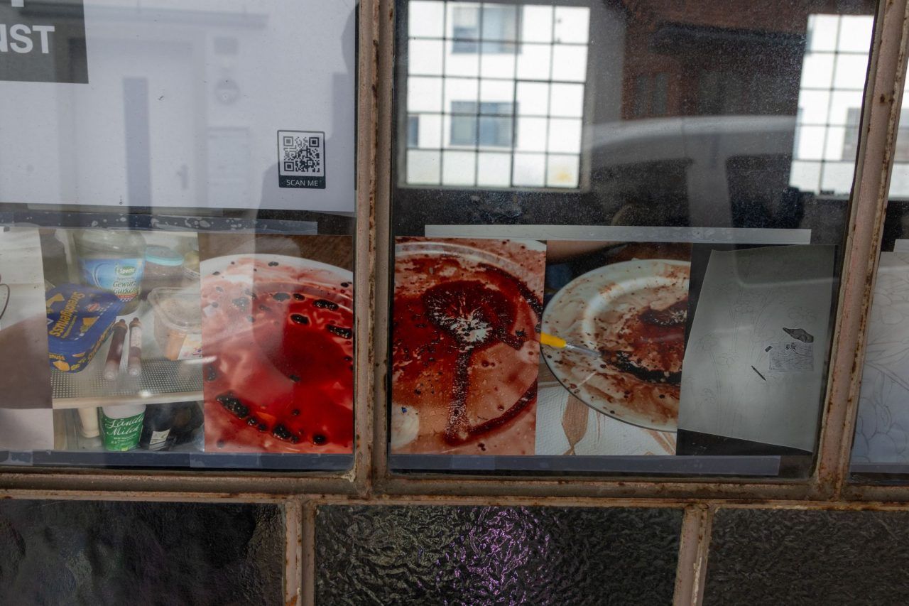 Darum malt dieser Vorarlberger Künstler mit menschlichem Blut