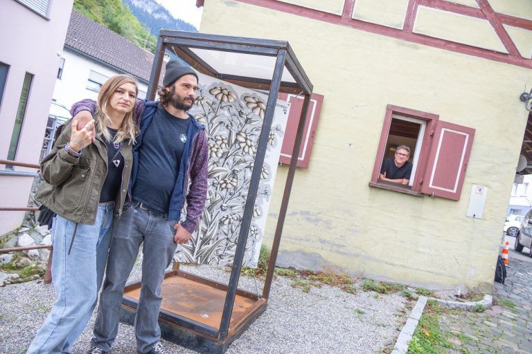Darum malt dieser Vorarlberger Künstler mit menschlichem Blut