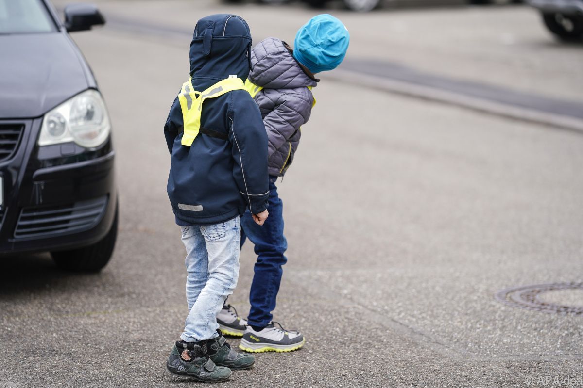 Führerscheinneulinge passen besonders gut auf Kinder auf