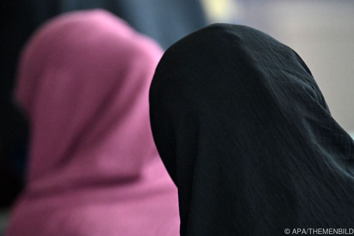 Schulen rechnen mit Konflikten um Kopftuchverbot