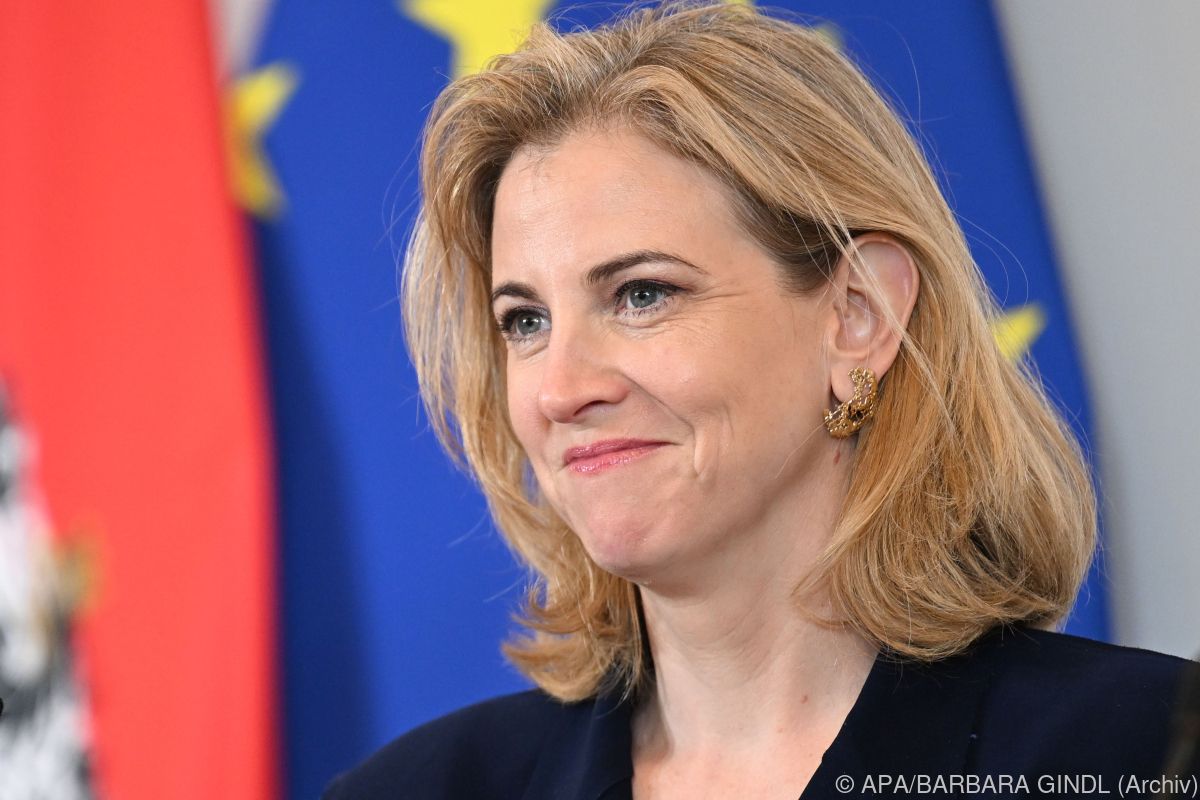 Meinl-Reisinger bestellte russischen Botschafter ein