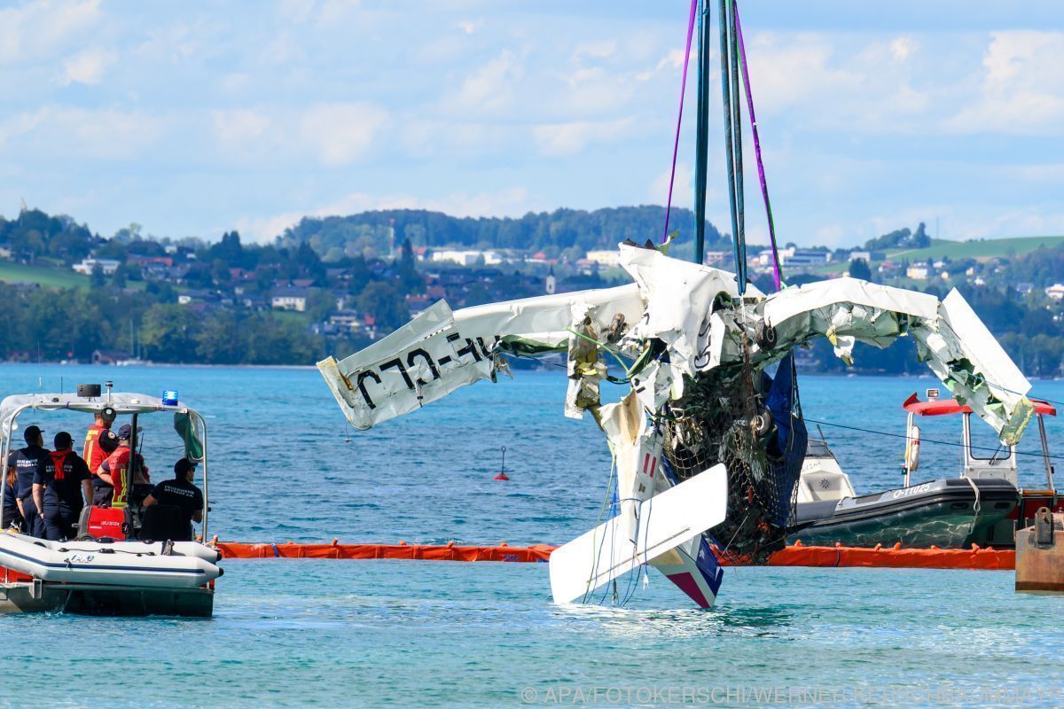 In Attersee gestürztes Flugzeug: Insassen waren sofort tot