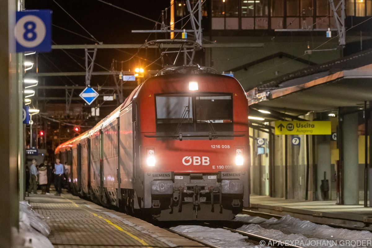 Murenabgang in Südtirol: Brennerbahn vorerst eingleisig frei