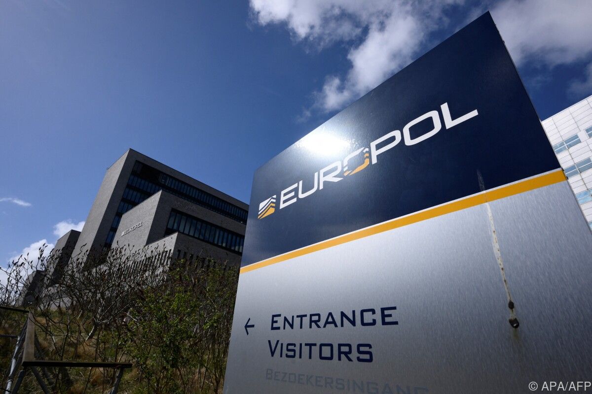 Europol-Razzia in vier Ländern gegen illegale Pferdehändler