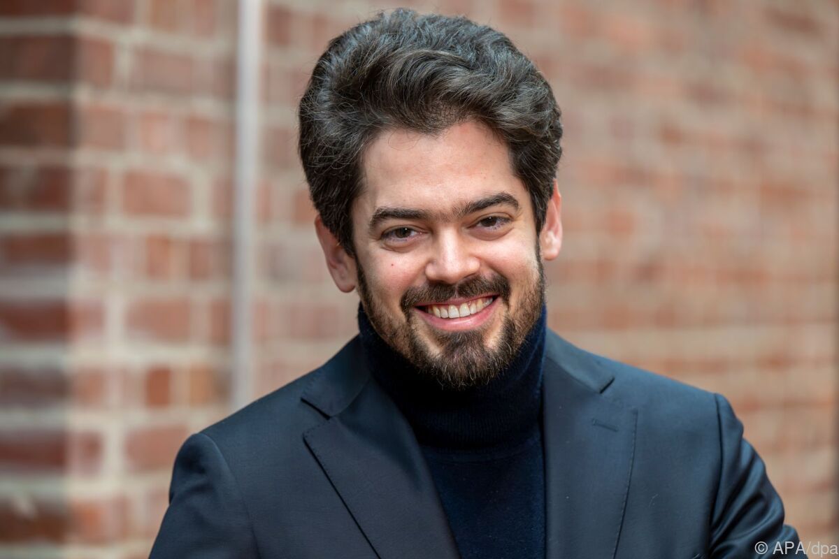 Lahav Shani gibt Einstand bei Münchner Philharmonikern