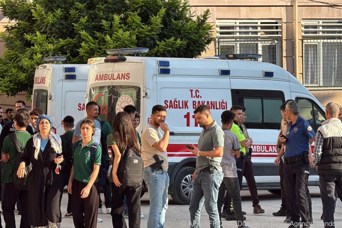 Mindestens elf Verletzte: Schüsse nahe Schule in der Türkei