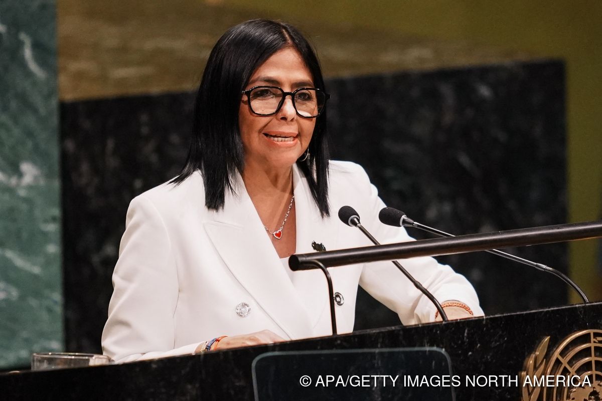 Venezolanische Präsidentin stellt Wahlen in Aussicht