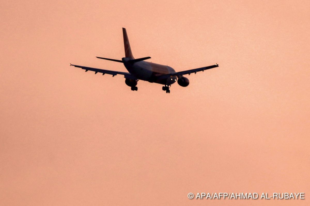 Iran droht Nachbarn nach US-Sanktionen gegen Flugsektor