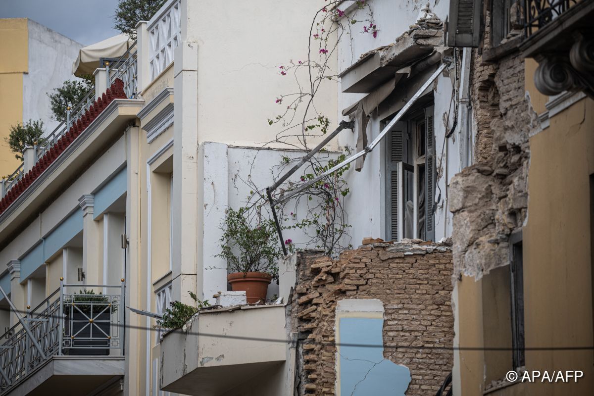 Opfer nach Gebäudeexplosion in Athen identifiziert
