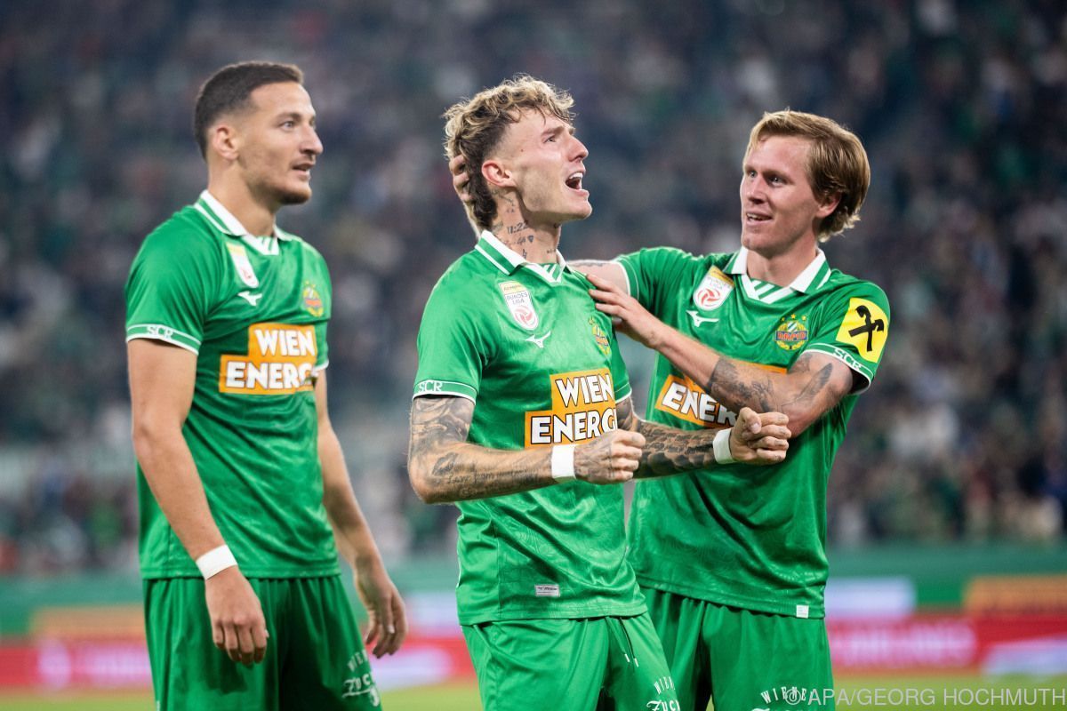 Rapid nach 3:0 gegen WSG zumindest bis Sonntag an der Spitze