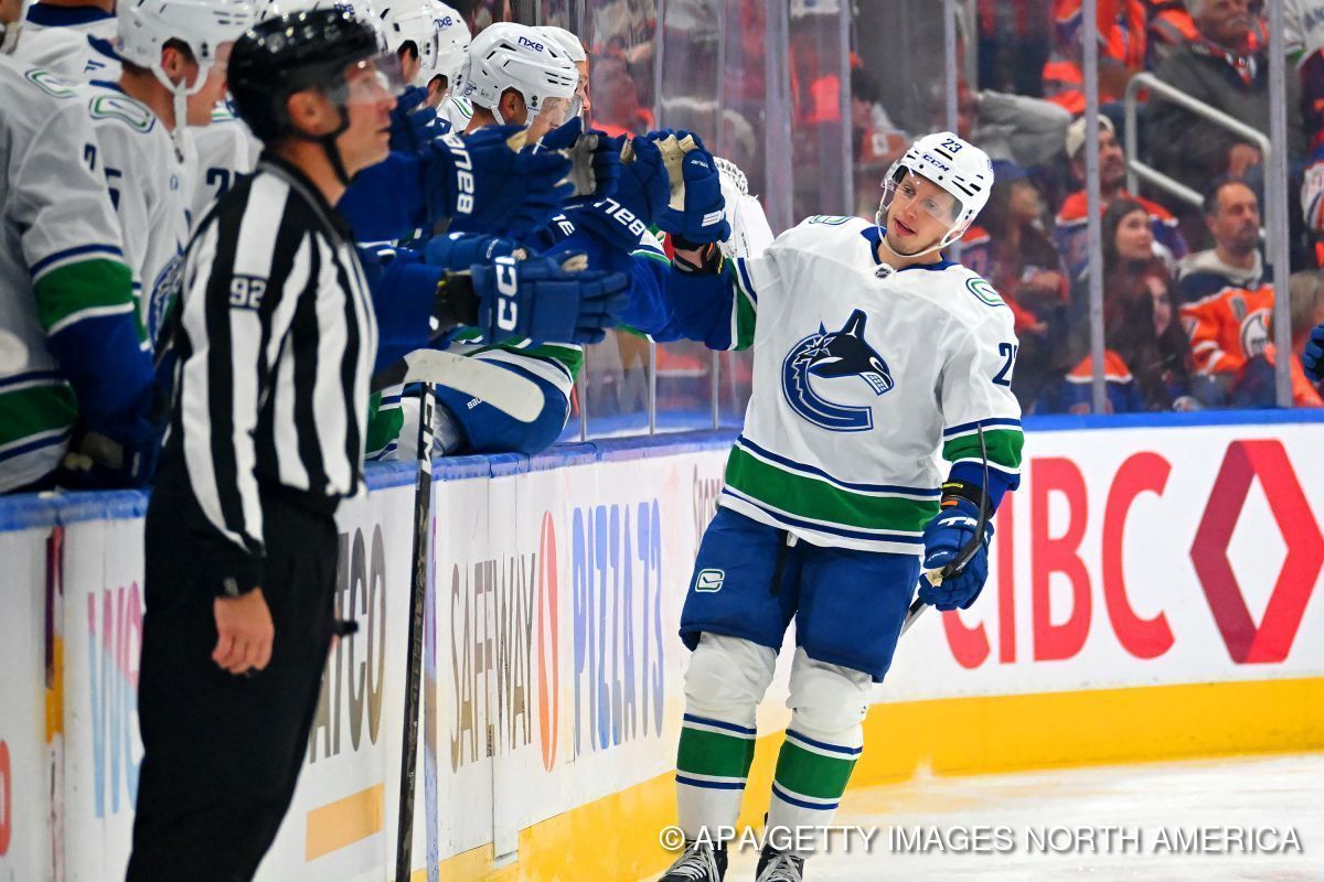 Rossi trifft beim NHL-Auftaktsieg für Vancouver