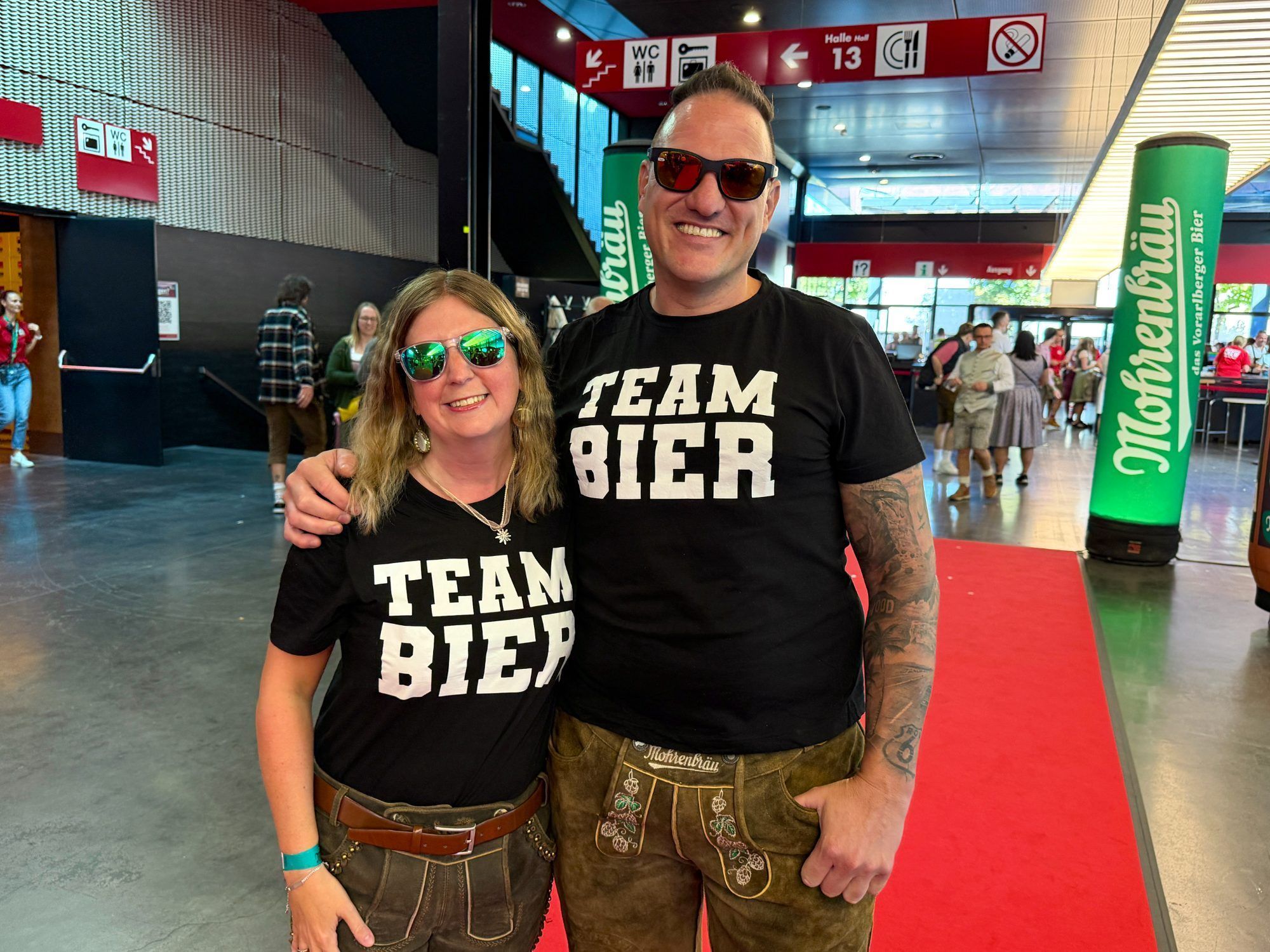Echte Bierfans. Dani und Andi