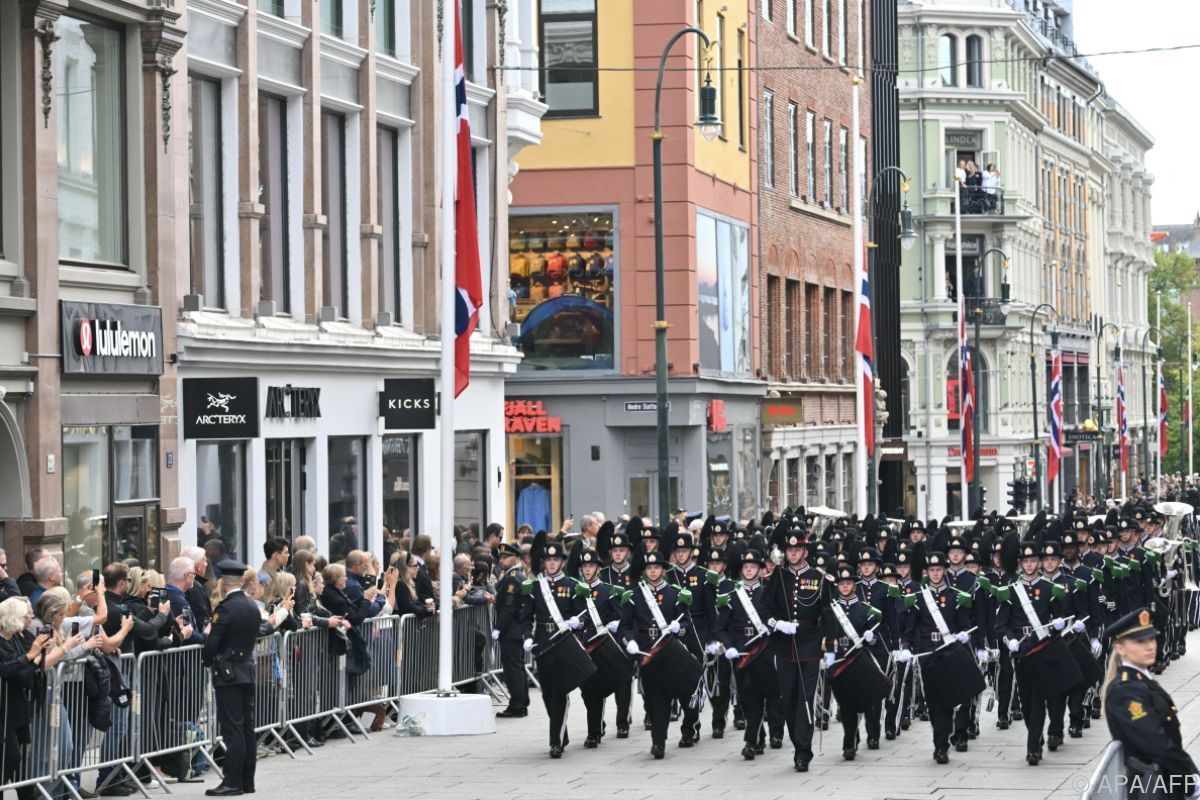 König Harald V. in Norwegen begraben