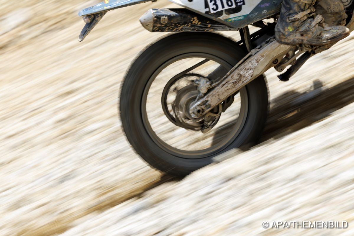 3 Personen bei Motocross-Unfall von Kind verletzt