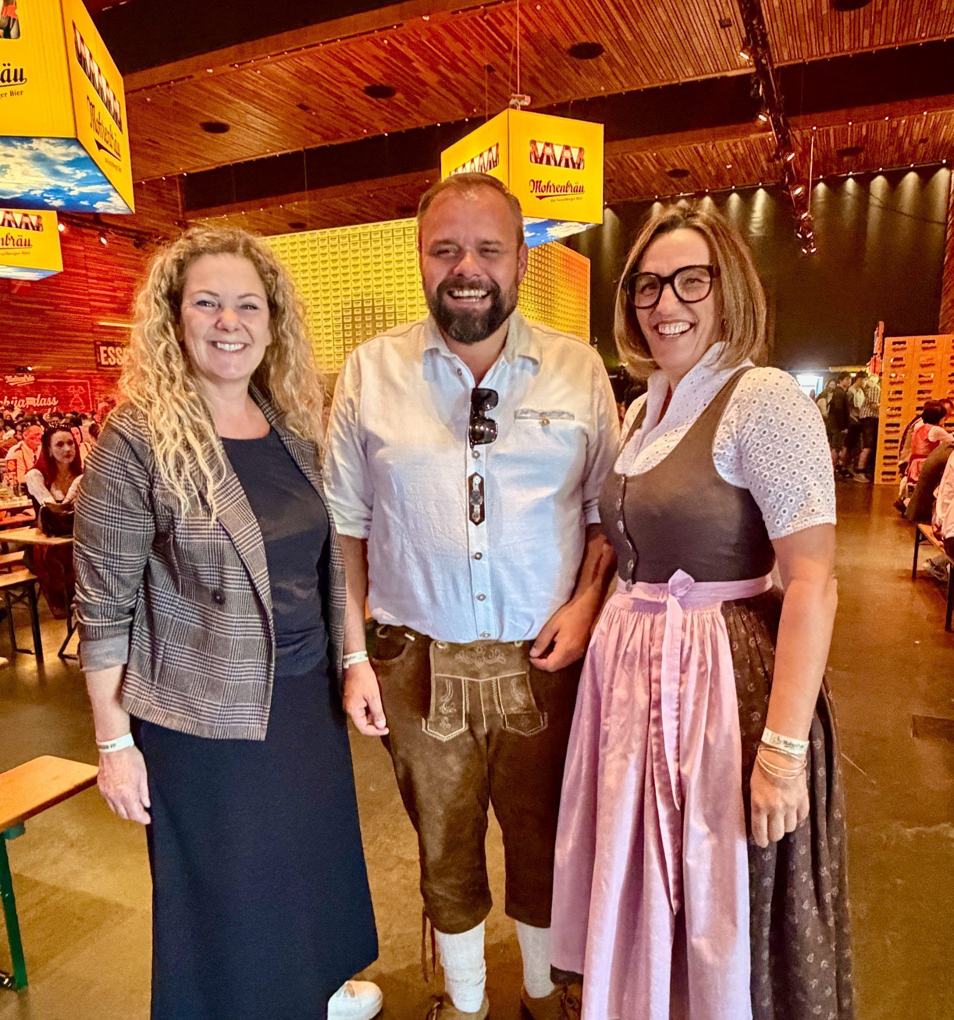 Stimmung passt. Judith Knabl,Bgm.Markus Fäßler und Caroline Metzler und Caroline Metzler