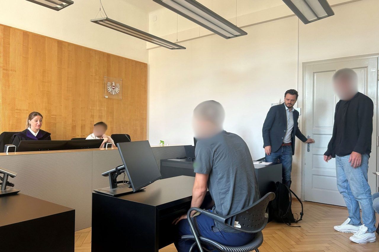 Pensionierte Ärztin glaubte, ihr Erspartes zu retten - dann waren 135.000 Euro weg