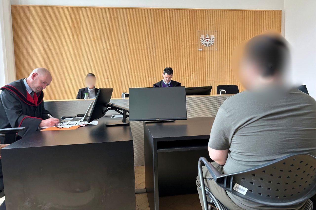 Hakenkreuze auf Regenbogen-Schutzweg in Dornbirn: Kommentar bringt Tschetschenen vor Gericht