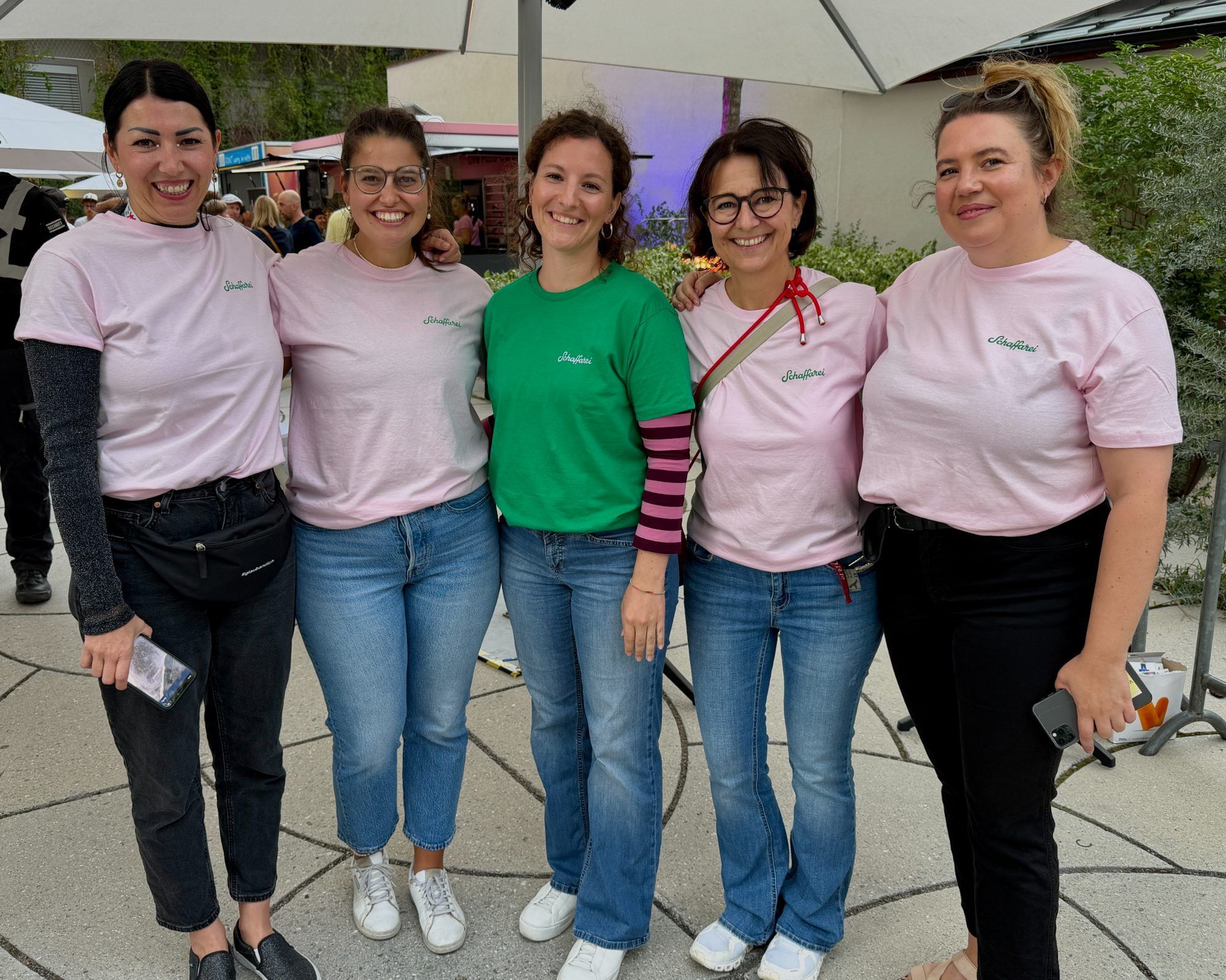 Beste Mitarbeiterinnen Jenny, Laura, Elena, Petra und Manuela