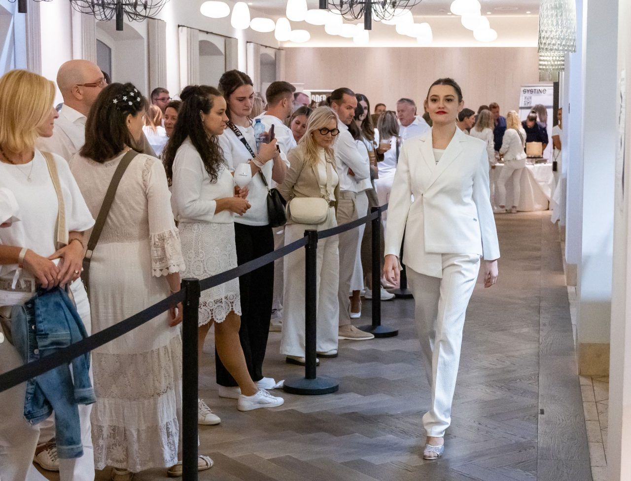 Spitzenküche, Mode und Party: Das war die White Night im Seehotel