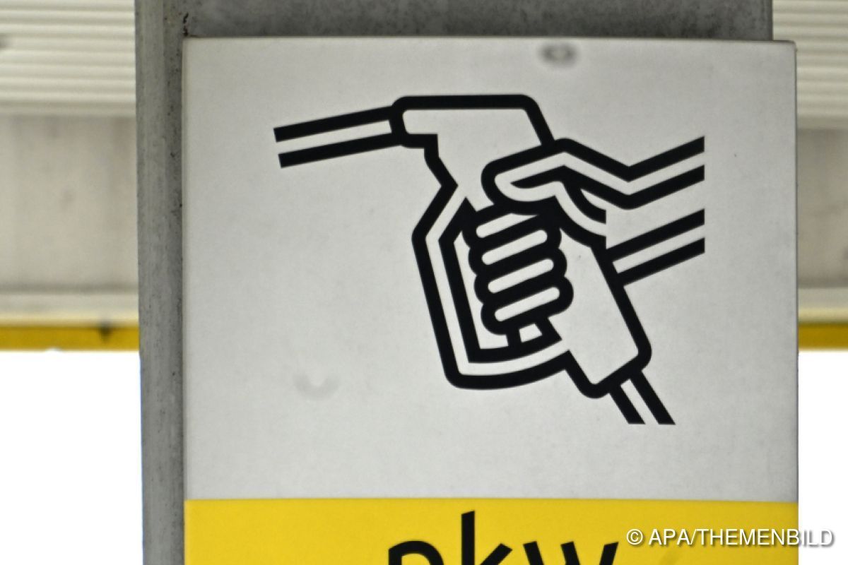 Diesel um 14 Cent billiger - Preiskommission tagt