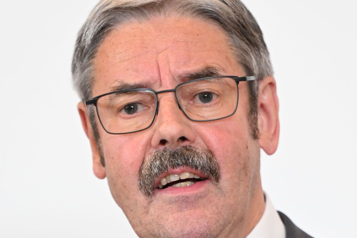 Hameseder fordert von NEOS bei Wehrersatzdienst Reset-Taste