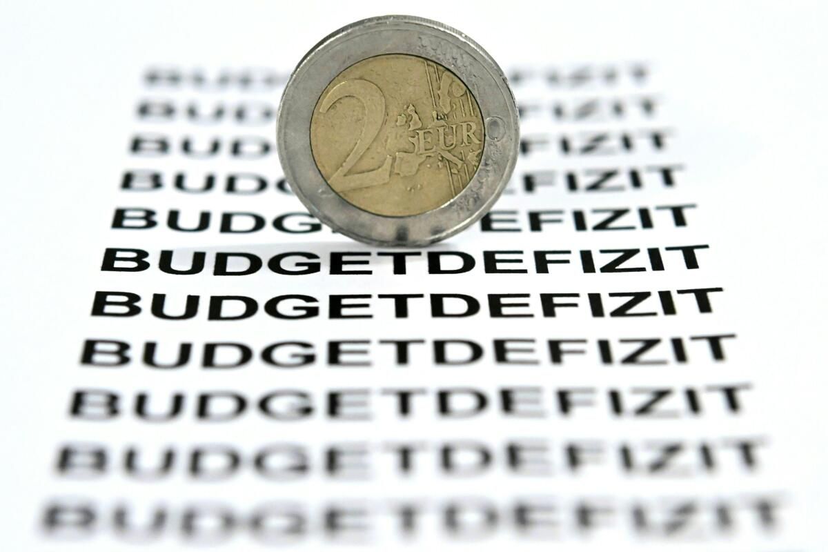 Ökonomen sehen Budgetdefizit heuer bei gut vier Prozent