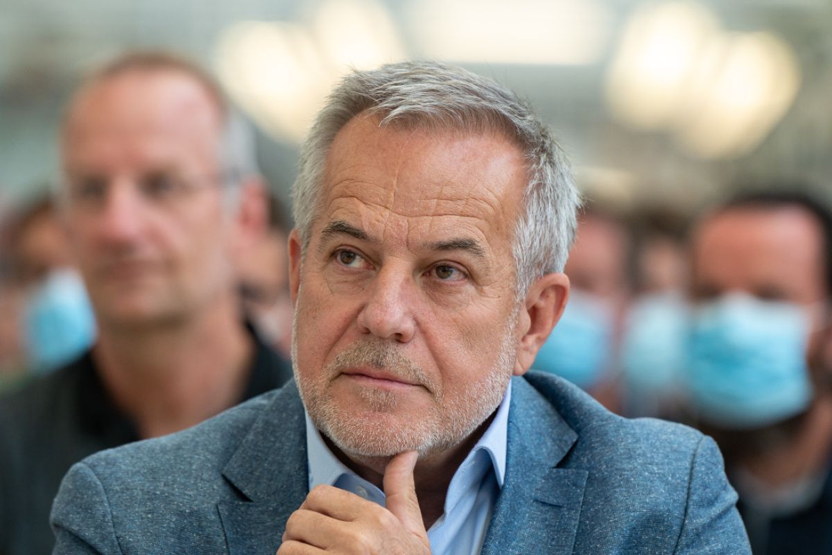 Prozessauftakt für Siegfried Wolf und Ex-Minister Schelling