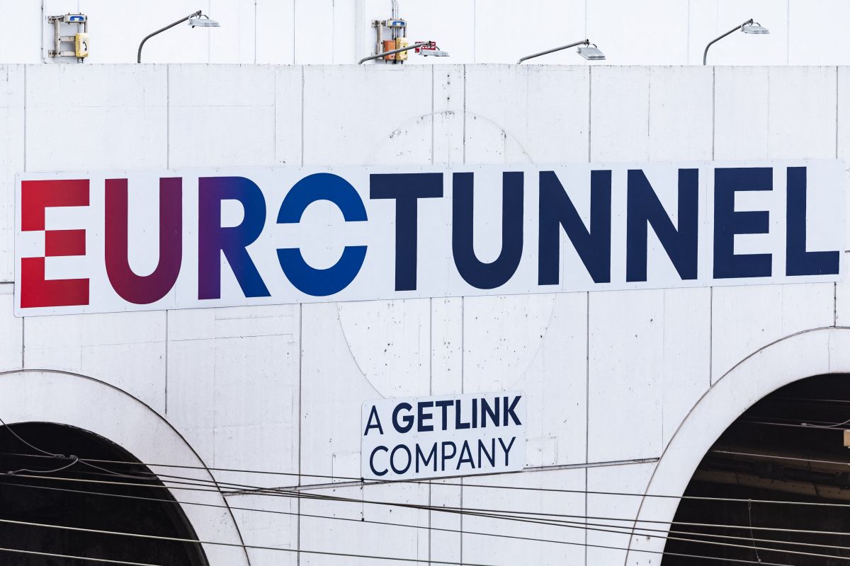 19 Verletzte bei Crash zwischen Bus und Zug am Eurotunnel