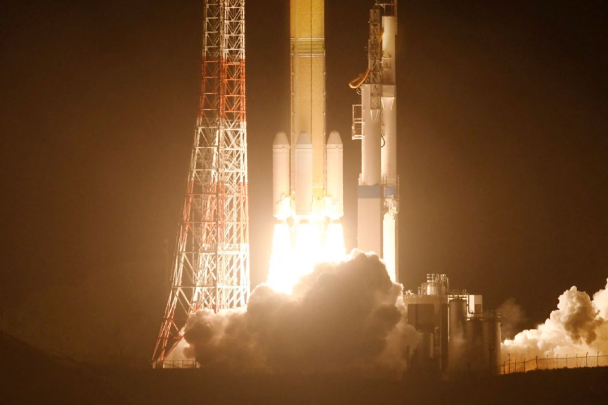 Japanische Raumsonde Richtung Mars aufgebrochen