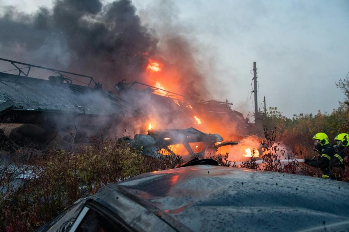 Güterzüge bei Schwechat nach Kollision in Brand geraten
