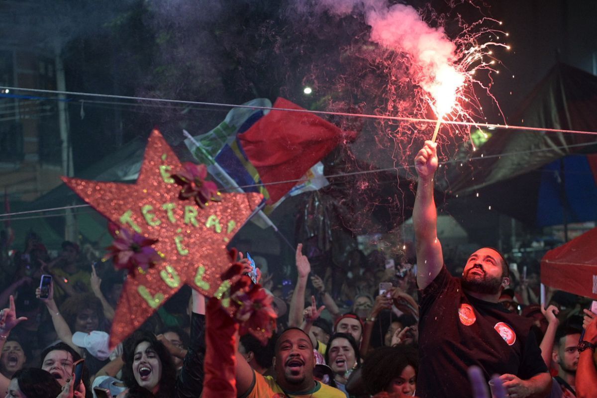 Wahlgericht: Präsident Lula gewinnt Stichwahl in Brasilien