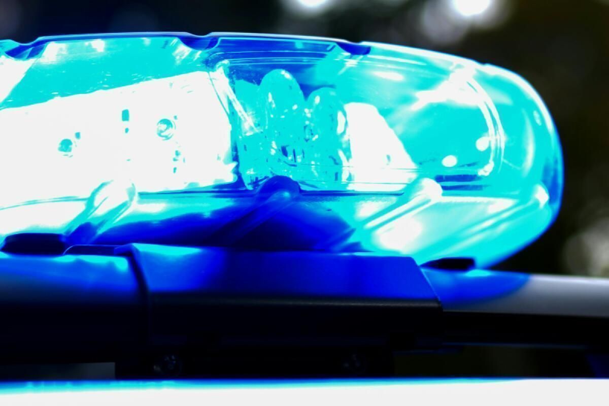 Betagter Autolenker durchbricht Wand in Linzer Tiefgarage