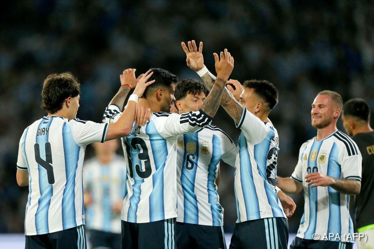 Argentinien ohne Messi überzeugt mit 4:0 über Bolivien
