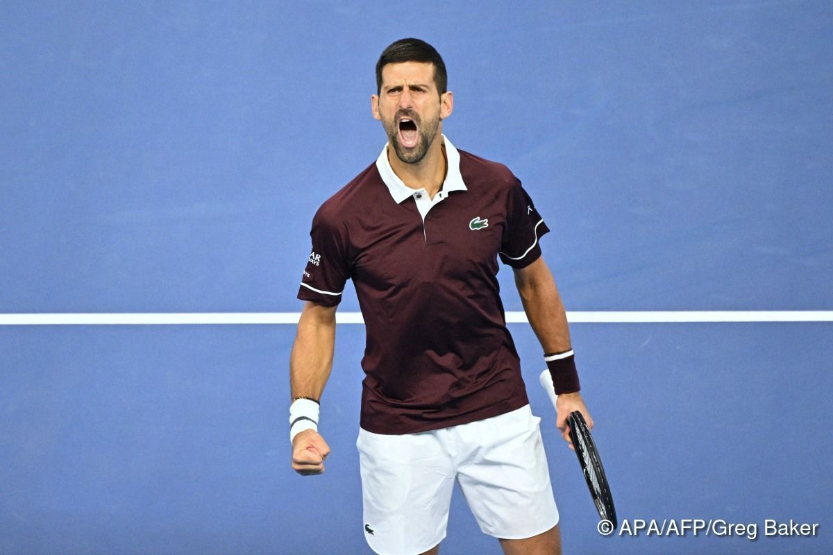 Novak Djokovic eliminiert in Peking topgesetzten Zverev