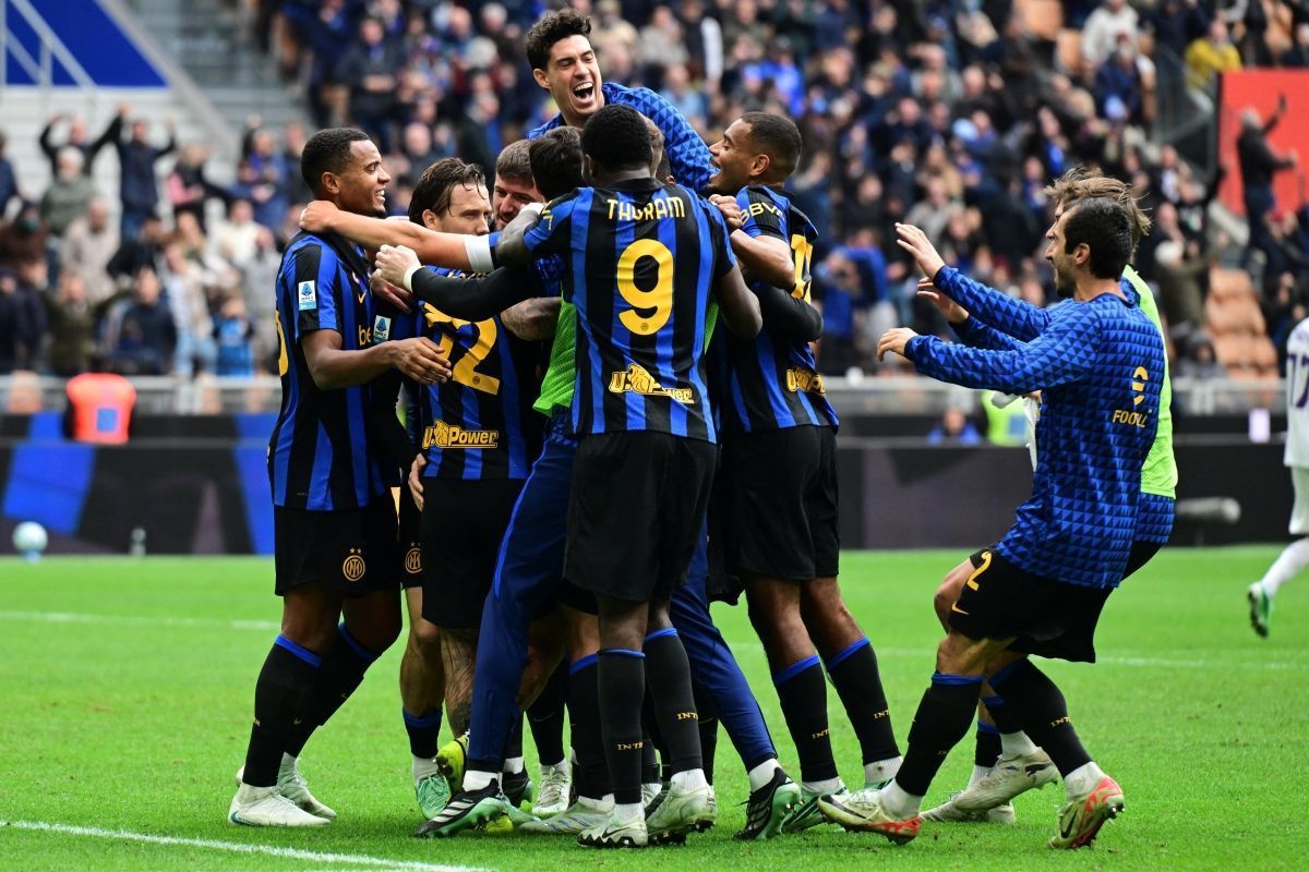 Inter wendet in Nachspielzeit erste Niederlage ab