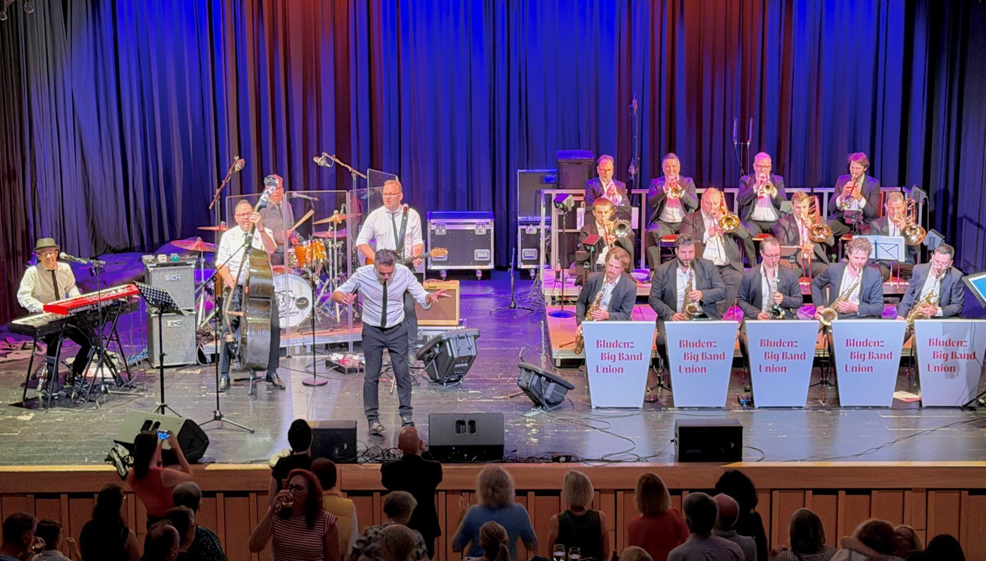 Monroes mit Big Band Union.genial.