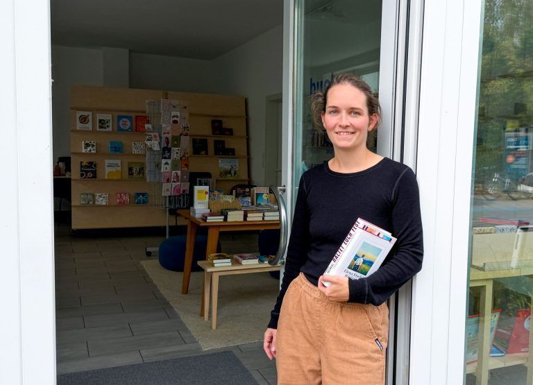 Hard verlor seine letzte Buchhandlung – jetzt wagt eine 32-Jährige den Neustart