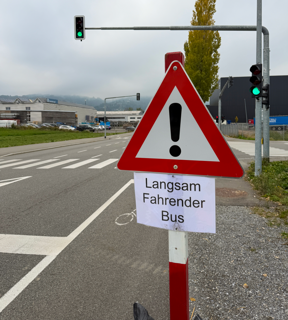 Bus Oskar fährt– und lernt noch