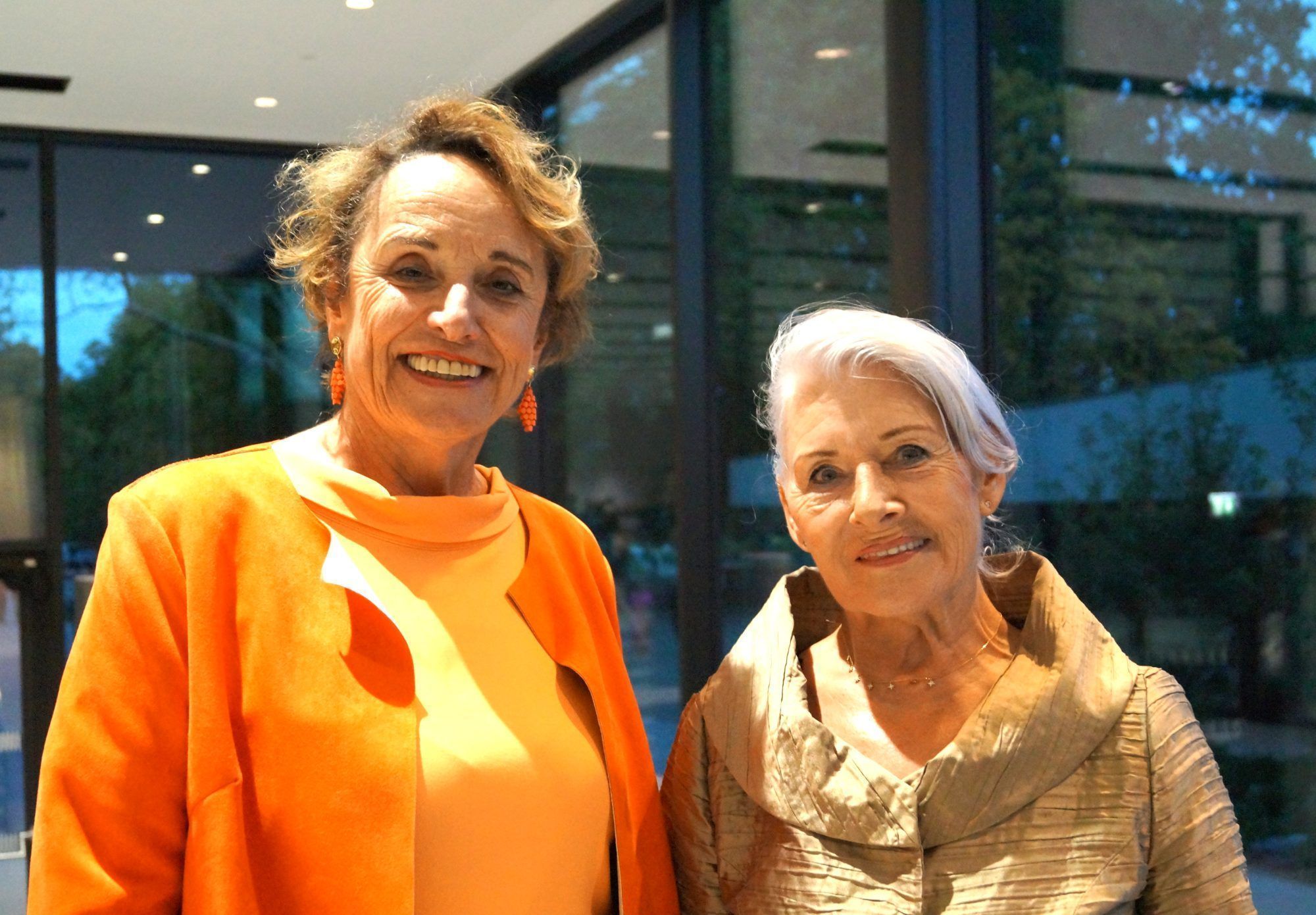Theaterfreundinnen Elisabeth Türk und Doris Gunz